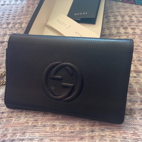 *SOLD* Gucci Wallet on Chain - Picture 2 of 8